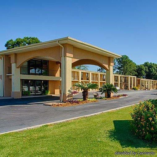 Hotel Relax National Fairgrounds Area I-75 *
